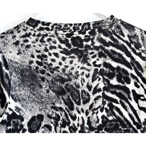 New York & Company Women’s Leopard Print Blouse V Neck Size M - Picture 7 of 7